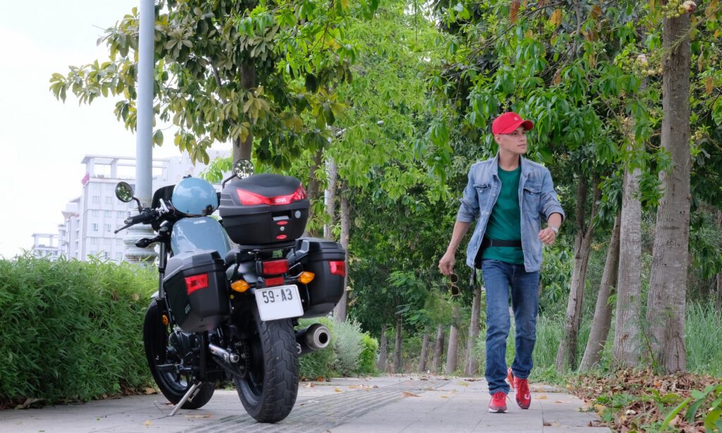 TẠO DÁNG CÙNG REBEL 500 - MỘT PHONG CÁCH "BỤI" ĐẦY CÁ TÍNH. 01 DSCF3540